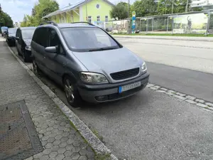 Opel Zafira 1.8 Elegance
