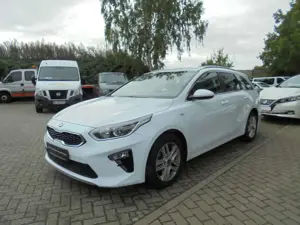 Kia Ceed SW / cee'd SW Vision 1.4 T-GDI 6MT Kamera Allwetter Navi Bild 2
