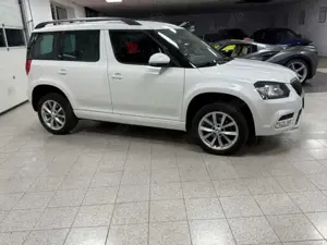 Skoda Yeti Skoda Yeti Ambition 4x4/Navi/SHZ/ServiceTÜVneu Bild 3