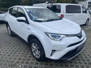 Toyota RAV 4 RAV4 Hybrid 4x2 Comfort
