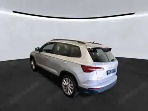 Skoda Karoq Style 4x4 2.0TDI DSG LED Navi SHZ ACC Bild 4