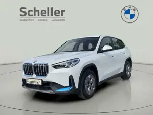 BMW iX1 xDrive30 DAB LED RFK Parkassistent Shz PDC
