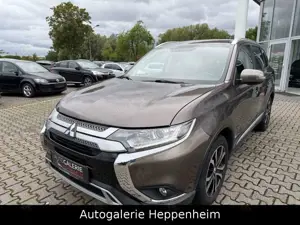 Mitsubishi Outlander Diamant Edition 2WD/NAV/SHZ/KLIMA