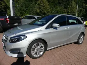 Mercedes-Benz B 200 B200*SHZ*PDC*KAM*NAVI