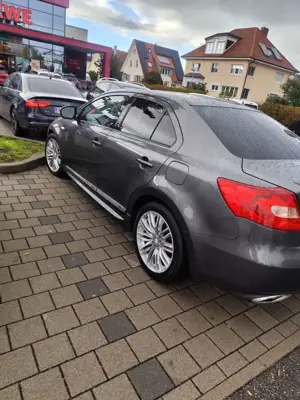 Suzuki Kizashi 2.4 4x4 CVT Sport