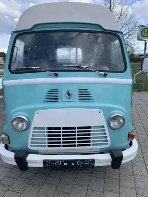 Oldtimer Renault Estafette Bild 2