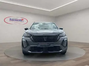 Peugeot 2008 PureTech 130 EAT8 Allure Bild 2