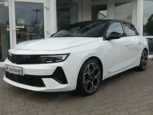 Opel Astra Lim. Ultimate Intelli Aut ACC LED Leder