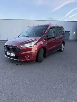 Ford Tourneo Connect Grand 1.5 EcoBlue Aut. Start/Stop Titanium Bild 3