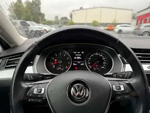 Volkswagen Passat Variant Comfortl.+Navi+Klima+Shz Bild 3