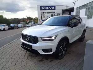 Volvo XC40 T5 R-Design Expression Plug-In Hybrid