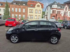 Toyota Yaris Cool Edition " 1 Hand "