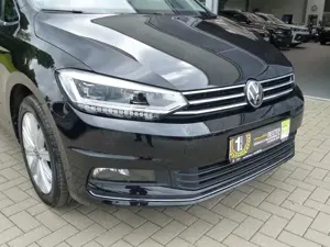 Volkswagen Touran 2.0 TDI DSG Highline *AHK*LED*PDC* Bild 3
