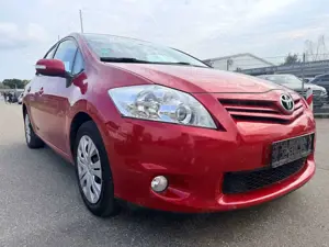 Toyota Auris Life+