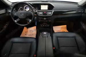 Mercedes-Benz E 250 CDI T BE T.Leder,Navi,Xenon,SH,PDC,AHK Bild 4