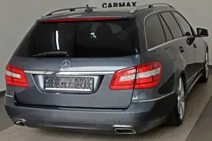 Mercedes-Benz E 250 CDI T BE T.Leder,Navi,Xenon,SH,PDC,AHK Bild 2