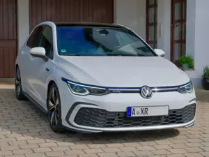 Volkswagen Golf GTE 245 PS*DSG*PANO*NAV*MATRIX LED*APP*CarPlay*KAM