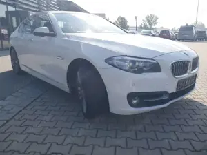 BMW 530 530 d xDrive NAVI Prof. Glasschiebedach Leder DDC Bild 2