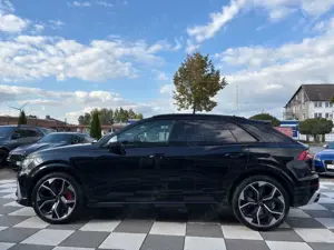 Audi RS Q8 4.0 TFSI quattro + Keramik+BO+HUD+23"+AHK Bild 4