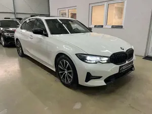 BMW Others 320d Sport LineLED 360°RFK SHBDACH Sound DAB Bild 3