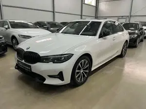 BMW Others 320d Sport LineLED 360°RFK SHBDACH Sound DAB Bild 5
