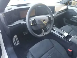 Opel Astra Ultimate Bild 3