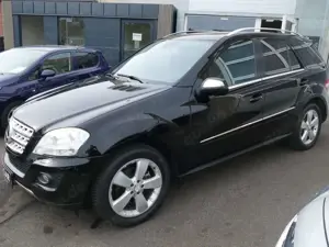 Mercedes-Benz ML 350 CDI Alcantara Schiebedach Navi  4 Matic HU/AU 0823