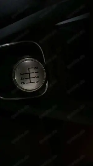 Volkswagen Golf 1.6 FSI Tour Bild 3