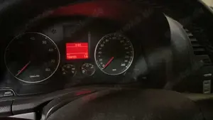 Volkswagen Golf 1.6 FSI Tour Bild 5