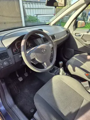 Opel Meriva Meriva 1.6, TÜV neu, 8-fach bereift Bild 5