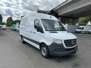 Mercedes-Benz Sprinter 314 CDI RWD L2 Bild 4
