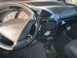 Ford Galaxy V6 4x4 Ghia Bild 5