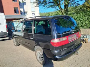 Ford Galaxy V6 4x4 Ghia Bild 2