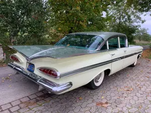 Chevrolet Impala TurboGlide-Automatic, Sedan