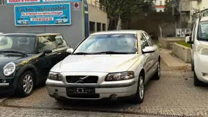 Volvo S60 2.4 Premium/TÜV NEU /GARANTIE 24