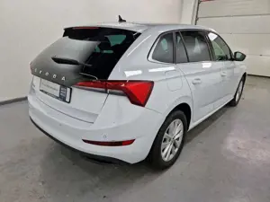 Skoda Scala 1.0 TSI Ambition DSG Rückfahrkamera Bild 4