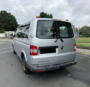 Volkswagen T5 Transporter Kombi 2.0 TDI DSG Lang 9-Sitzer-Klima Bild 4