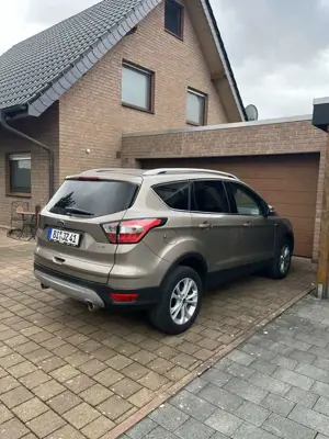 Ford Kuga Titanium Bild 3