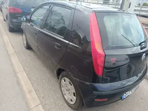 Fiat Punto Punto 1.2 8V Active Clima
