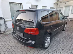 Volkswagen Touran Highline Bild 4
