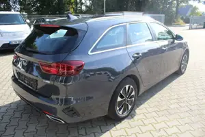 Kia Ceed SW / cee'd SW Ceed Sportswagon Plug-in Hybrid Spirit(Glasdach) Bild 4