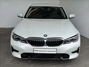 BMW 320 e Lim. Sport Line LiveCock.LED.ParkAss.DriveA
