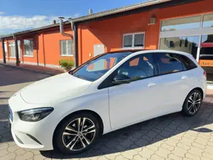 Mercedes-Benz B 200 * Panorama-Schiebedach * Sitzheizung * Top-Zustand