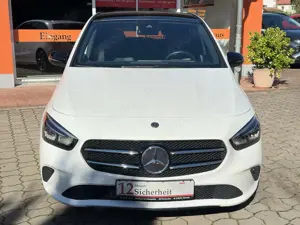 Mercedes-Benz B 200 * Panorama-Schiebedach * Sitzheizung * Top-Zustand Bild 2