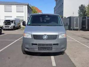 Volkswagen T5 Kombi Kombi Bild 2