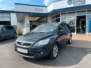 Ford Focus Turnier 1.6 Klima+Beheizbare Scheibe Bild 3