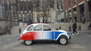 Citroen 2CV fast wie die. letzte COCO mit Saisonkennzeichen