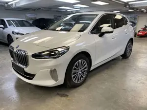 BMW 218 i Active Tourer Luxury Line - el.AHK - TOP !