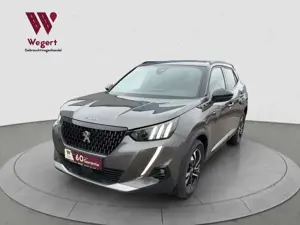 Peugeot 2008 GT*RCAM*NAVI*CARPLAY*8FACH*DAB*PDC* Bild 3