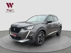 Peugeot 2008 GT*RCAM*NAVI*CARPLAY*8FACH*DAB*PDC* Bild 2